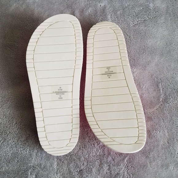 Tobi Logo-Embossed Platform Sandal by CALVIN KLEIN - Picture 5 of 11